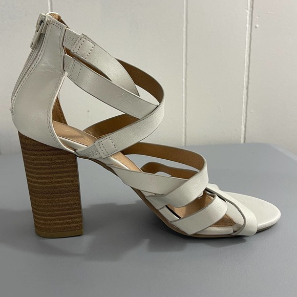 American Eagle Outfitters Cream Strappy Block Heel Sandals - Picture 5 of 8